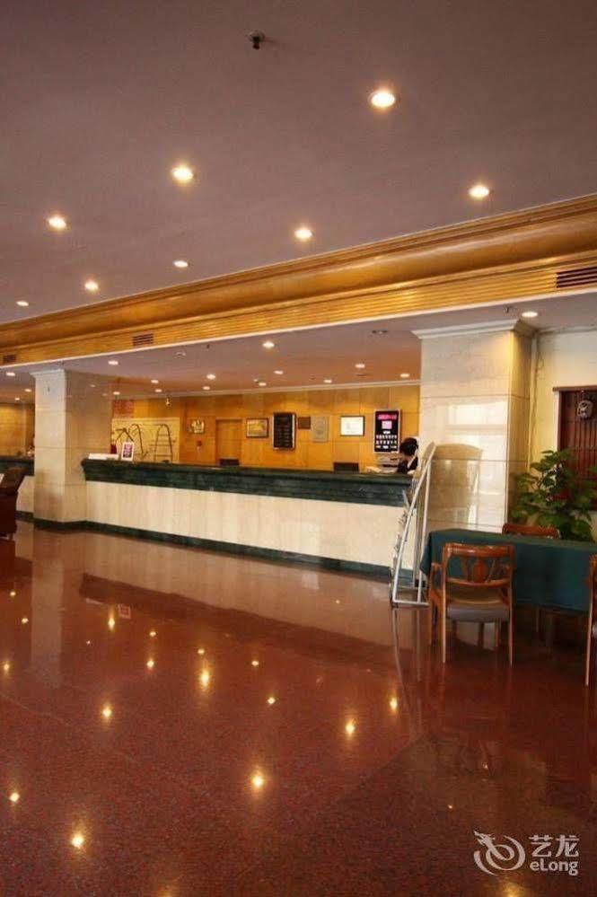 Hampton By Hilton Dalian Zhongshan Exterior foto